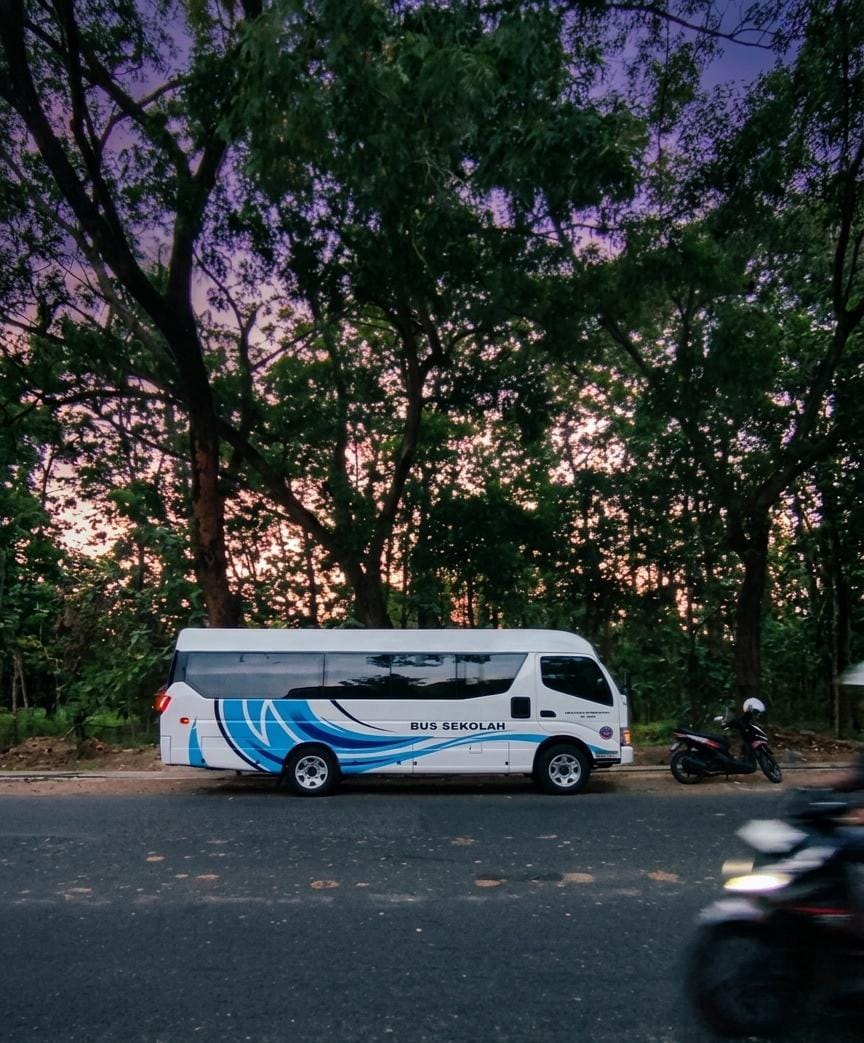 Bus Sekolah Dindikpora Kabupaten Rembang Resmi Beroperasi, Pelajar Nikmati Layanan Transportasi Gratis
