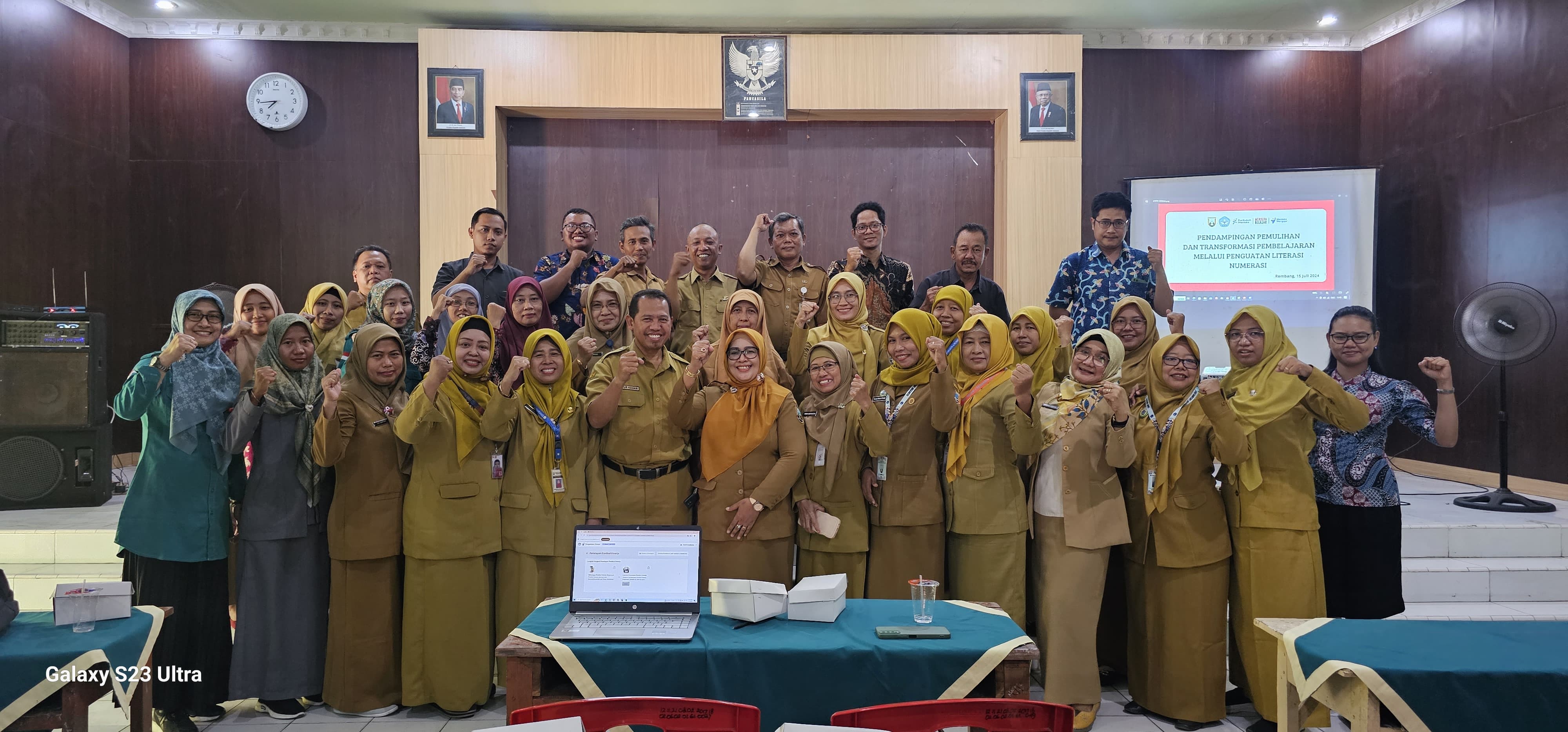 Pemulihan dan Transformasi Pembelajaran melalui Penguatan Literasi dan Numerasi